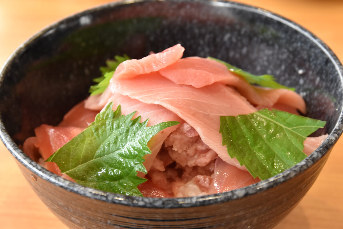 マグロ丼